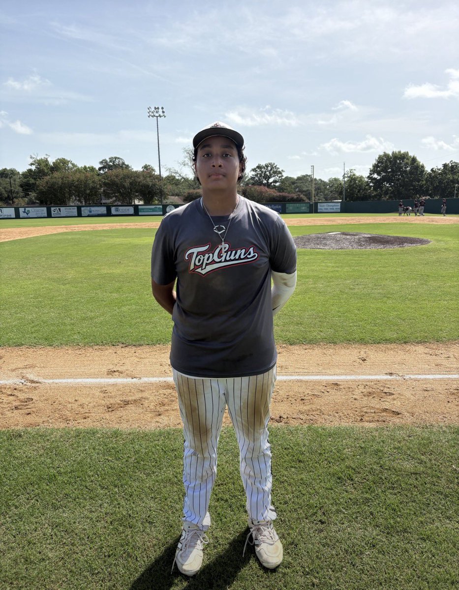 RBIbaseballTx's tweet photo. 🔥Player of Game🔥

Steven Perez Jr
Alameda Crawford HS- 2028 

2-3 Single, Homerun 

@STXTOPGUNS Upperclass Black - 5
@TXBluesBaseball - 5 https://t.co/1durVFC7Ev