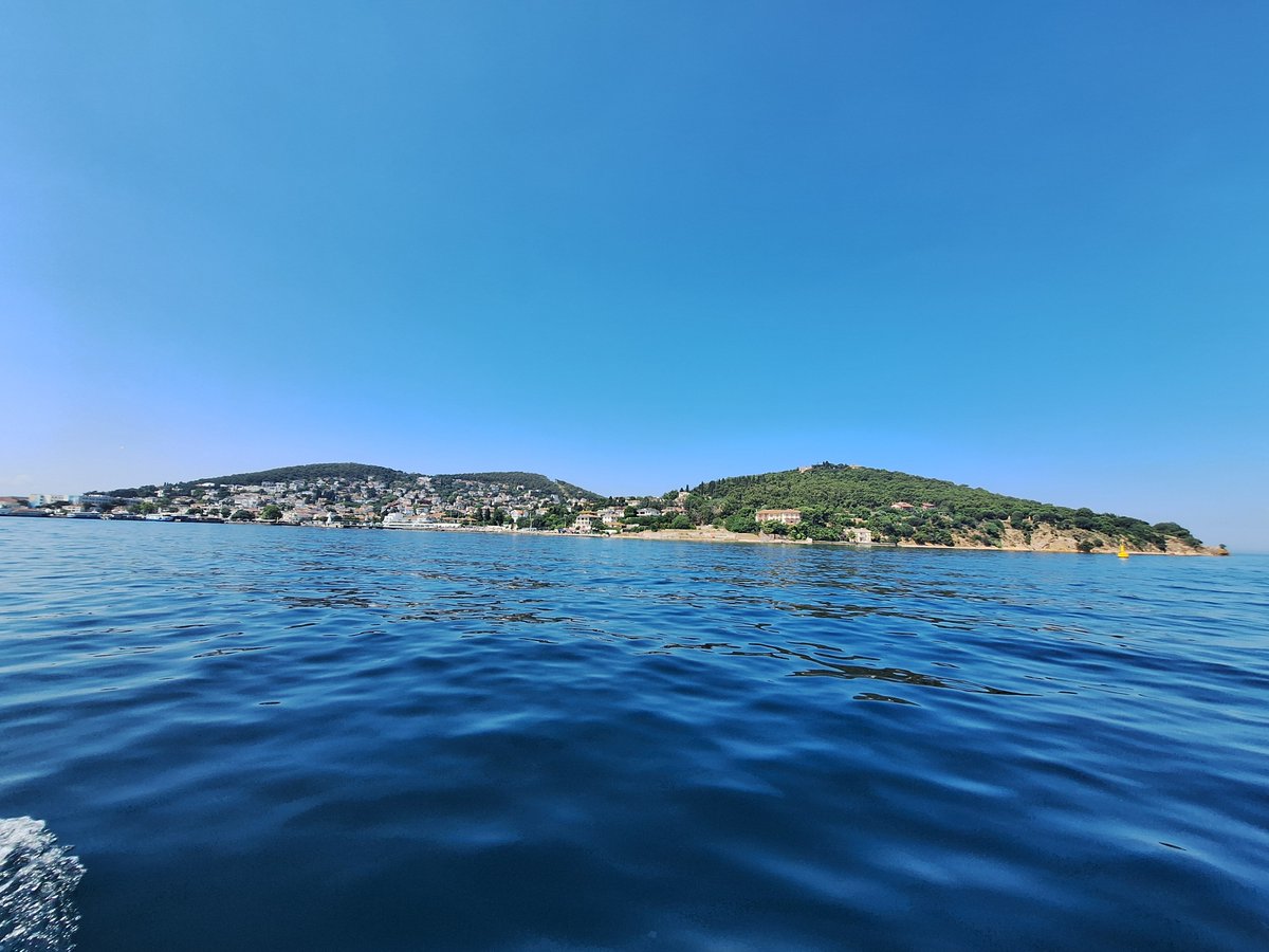 mleonardtyson's tweet photo. Dive days...
#princeislands
#istanbul https://t.co/zKKgAu0CeQ
