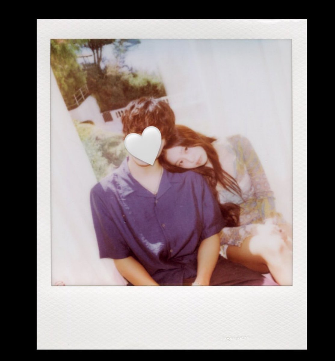 ffiiiiiiiii_m's tweet photo. Jenlisa has the same MV, Love story? 👀

#JENLISA  selalu terhubung semua karyanya 🤭 https://t.co/n2iCukuZCE