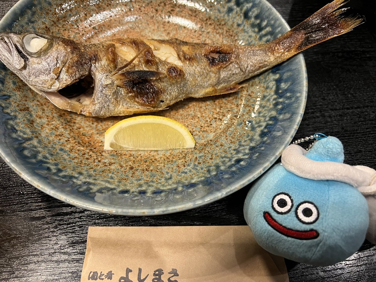 tera601dq10's tweet photo. イベ始まってから毎日吉野家さん行ってたけど、目標の45Ｐ溜まったから後はマッタリと。久々に吉野家さん以外のご飯食べたw
スクエニショップ行くと普通にクシとか色々置いててテンション上がった！ https://t.co/4bIYraxHLF