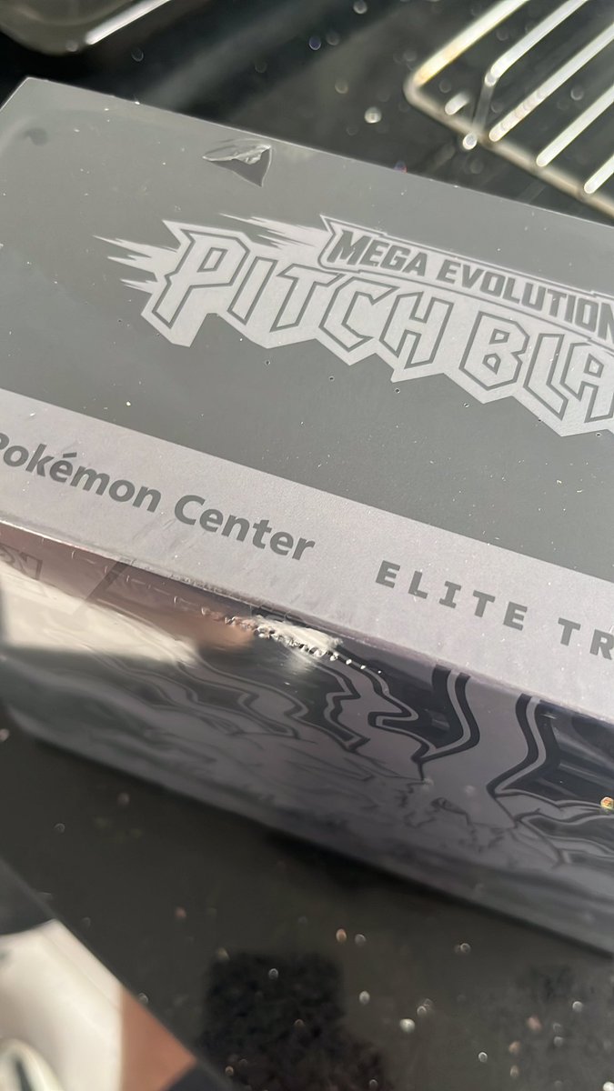 Wallsonn's tweet photo. @PBSTUK Pokemon Center ETB had a rip in so opened it 😅 https://t.co/LhZ2zDWxiH