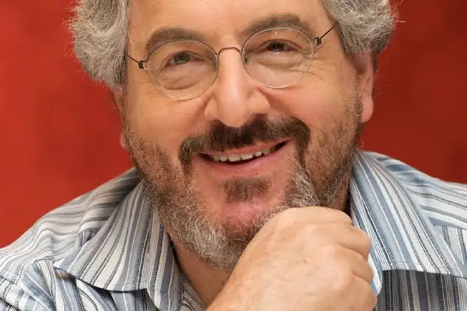 NowBsky425WA's tweet photo. @cryo2052 uncanny you are a ghostbuster Harold Ramis reborn https://t.co/dsqYZhbc7d