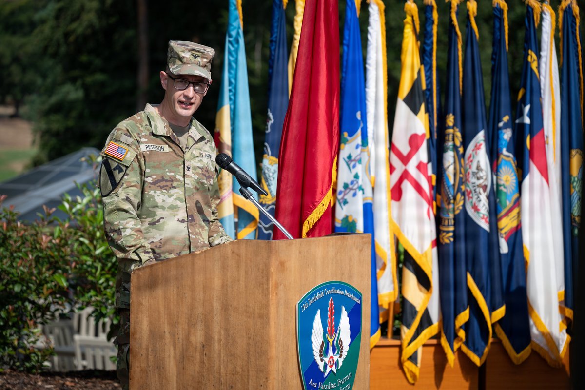 USArmyEURAF's tweet photo. Col. Zachary J. Peterson assumed command of the 19th BCD from Col. Jon B. Fausnaugh at Ramstein Air Base, Germany.

https://t.co/18nscGv1zo
https://t.co/YJBofoCo0R

#ThisIsUSAREURAF #SwordOfFreedom #MDCEurope https://t.co/Bke4a89dYX