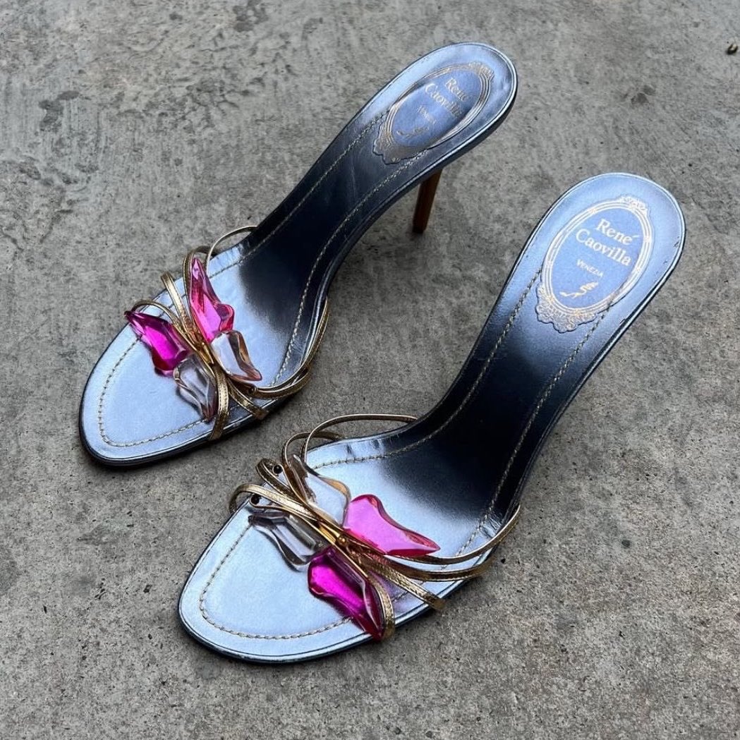 modelsdiaryy's tweet photo. rené caovilla butterfly sandals https://t.co/7IpWF2ubNj