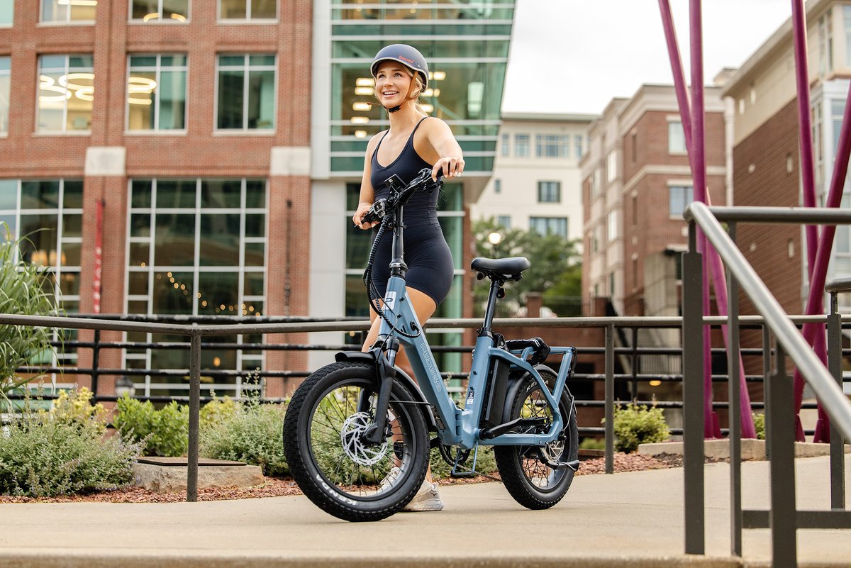 pike812's tweet photo. Meet the new Latch 2! Vibrant shades, off-road fun, longer ride distances, and foldable design 🚴‍♂️. Perfect for city commutes or trail adventures. Comes with a 5-year warranty. Only $1,695! #Pedego #EbikeLife #Glendaleaz #HelloFun #local #uwsphx https://t.co/BsXl7TgwmE