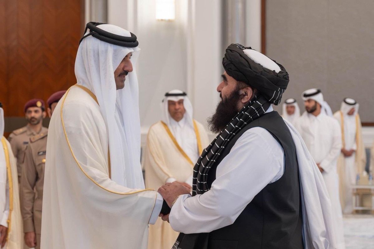 afgani_anas's tweet photo. تقدّم معالي #المولوي_أمير_خان_متقي، وزير خارجية #أفغانستان، بالتعزية والمواساة إلى الشيخ #تميم_بن_حمد آل ثاني، أمير دولة قطر، وشعبها الكريم، في وفاة سمو الأمير الوالد الشيخ حمد بن خليفة آل ثاني.

وأشاد معاليه بالإسهامات الجليلة لسمو الأمير الوالد في نهضة دولة قطر، وبالدور المحوري الذي اضطلعت به دولة قطر في استضافة #المفاوضات بين #أفغانستان وأمريكا، والتي تُوِّجت بتوقيع اتفاق الدوحة وبإعادة الأمن والاستقرار في أفغانستان.

سائلا الله تعالى أن يتغمّد الفقيد بواسع رحمته، وأن يسكنه فسيح جناته إن شاء الله.