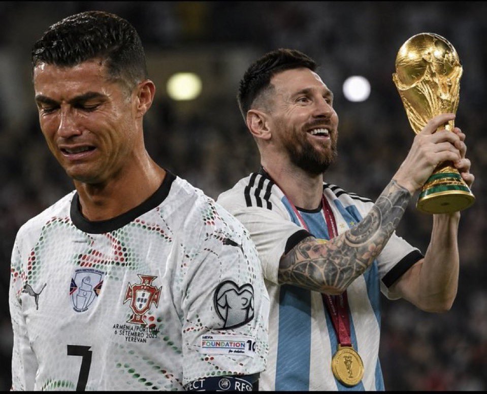 i8xpyj's tweet photo. @7lie6 ما بختار الوان 
بختار رجل النجاحات والشغف بعيدا عن الصياح وحب المهمات الصعبه و الموهبه الحقيقيه والاخلاق 
ليونيل اندريس ميسي 💙🤞🏽 https://t.co/VdPw1tfQuM