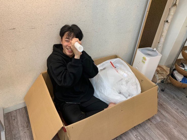 aha2401's tweet photo. 아 이 사진 해탈한 것 같아서 존내 웃김
예체능 입시생의 숙명.. 심지어 이 분 삼수하심
리스펙 https://t.co/Ad7X6koaEH