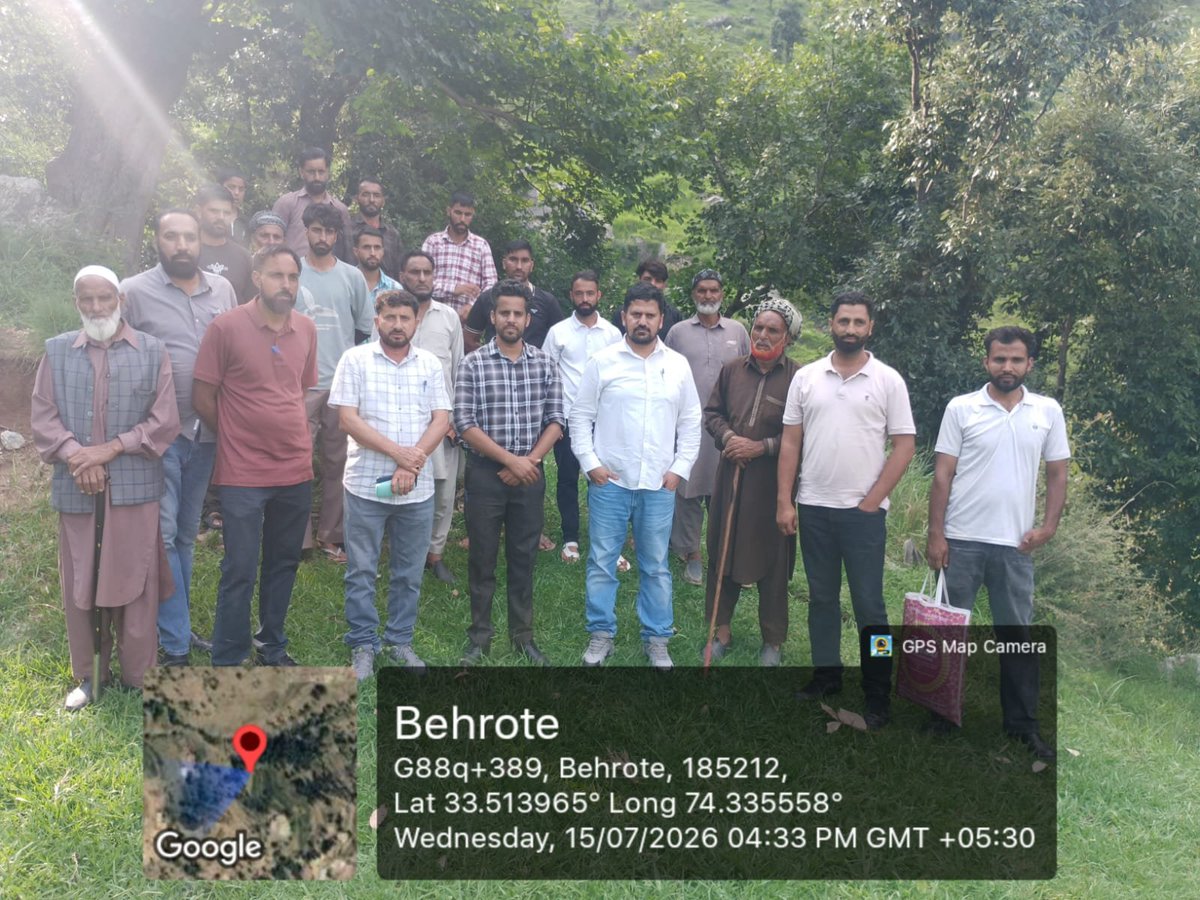 DioRajouri's tweet photo. On the directions of DC #Rajouri Abhishek Sharma, SDM Thanamandi Abid Hussain successfully resolved a number of land disputes related to the 11-km PMGSY road from Shahpur to Tota Mohra via Dharamsiote, paving the way for smooth execution of this vital connectivity project
@diprjk https://t.co/ytz2YpJOI5
