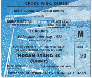 Fiona_Forde_Irl's tweet photo. #Onthisday 1972 Muhammad Ali fought Al "Blue" Lewis @CrokePark #Dublin winning by a TKO B&amp;W📸@IrishMirror https://t.co/bIOFot07MC https://t.co/suVOhiOqu1