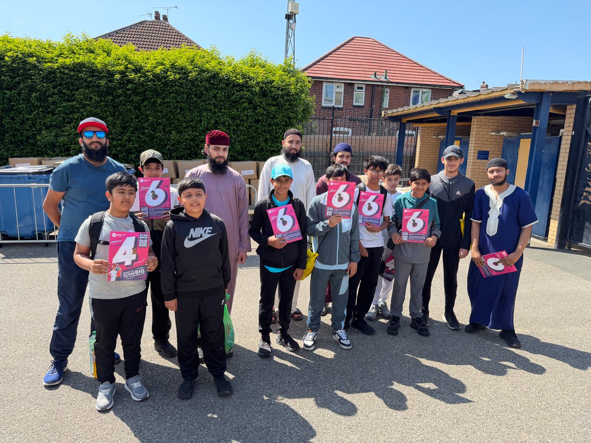 stischool's tweet photo. 🏏 SUFFA SUMMER CAMP 2026: Key Stage 3 "House Champions" Rewarded with a Memorable Day at @YorkshireCCC.

Thank you to @Yorkshire_cf for your warm hospitality and to @deliciousparmo for the wonderful meal.

#STISchool 
#Learn #Practice #Teach https://t.co/9cvQzvtX9X