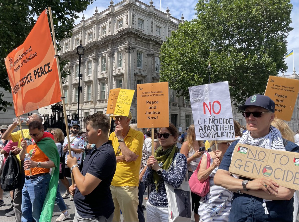 LDFPalestine's tweet photo. Great turnout from @LibDems at today’s national march for Palestine in London. A great mix from different parts of the country, united by a passion for justice and human rights.
#Gaza #WestBank #Palestine
#SilenceIsComplicity
#StopTheGenocide
#SanctionIsrael
#BurnhamMustAct ! https://t.co/dMvPqjPP0z