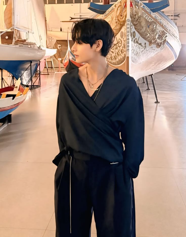 Taehyungestxbts's tweet photo. Why good people always suffer in their life?
#KIMV https://t.co/XcfnU5MPuw