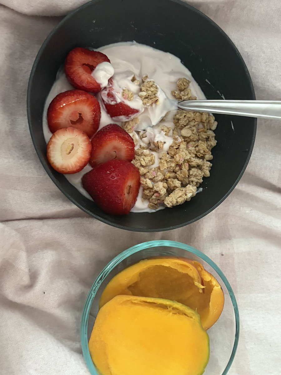girImuffin's tweet photo. todays lunch :3 https://t.co/Dn2wppq9Bc