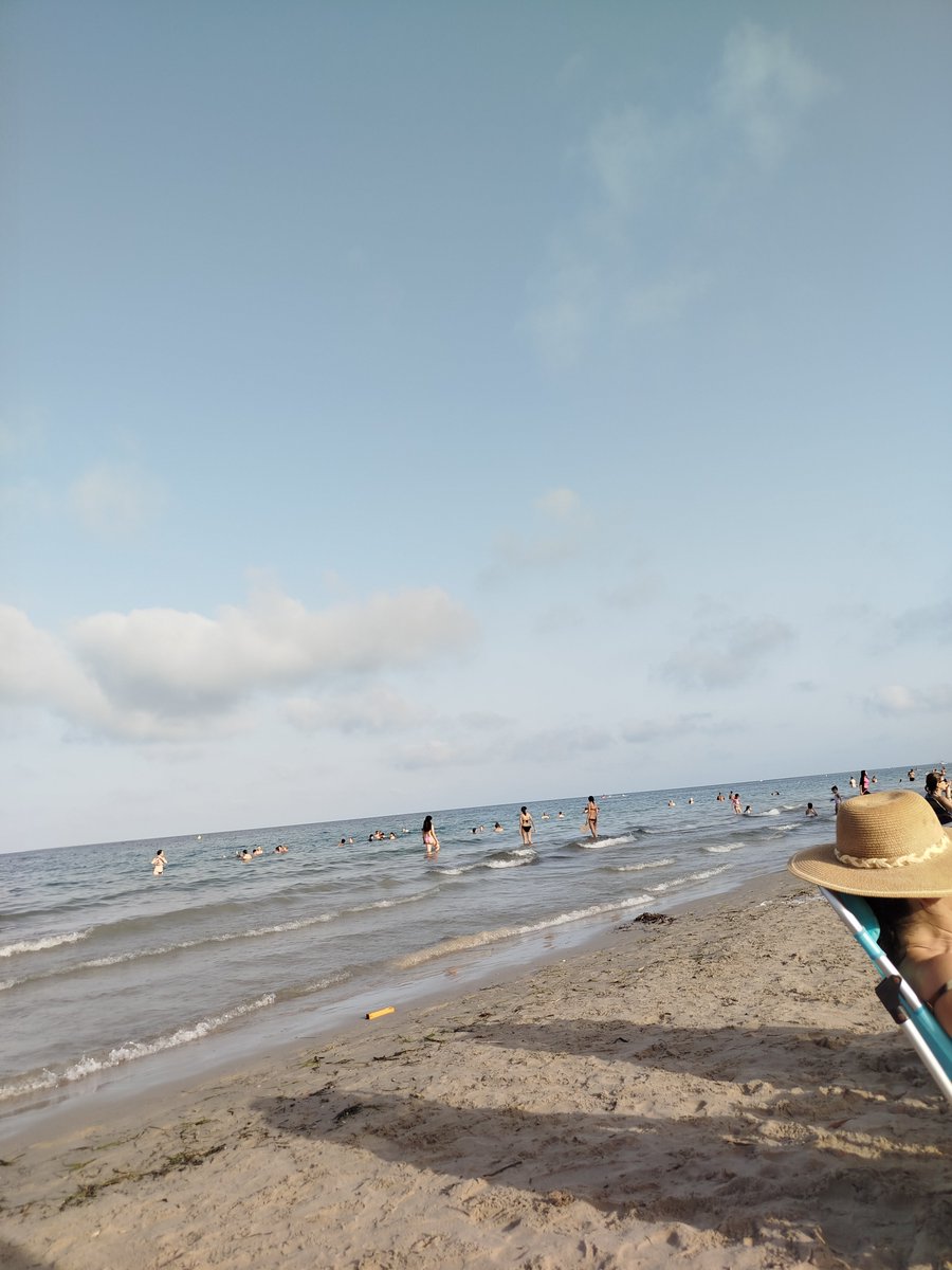 MartaFSpain's tweet photo. Si alguien reconoce donde estoy que me lo diga por privado 🌞🌞🙊🙊 https://t.co/SB1V8swWGX
