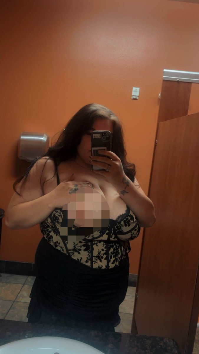 ojexplict's tweet photo. Date night 🤪!! 
@OnlyFans
For uncovered click on link https://t.co/Yp7roShg60 https://t.co/LxhVeSoPdO
