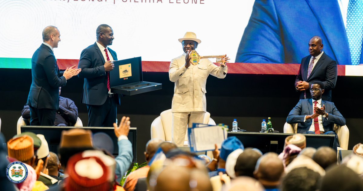 julius_maadabio's tweet photo. This Conference Centre demonstrates our determination to position Sierra Leone as a preferred destination for regional and international conferences,
diplomacy, investment forums, exhibitions and strategic dialogue. https://t.co/ryKg7uSIHx