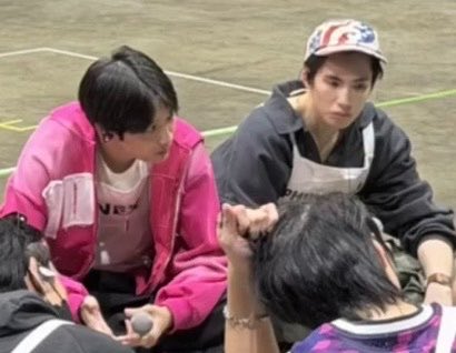 areamunx42's tweet photo. อยู่อย่างคนเหงาๆอยู่กับความเดียวดาย😔  เดียวดายกี่โมงหมวยซ์ (กุ)นั่งข้างๆเนี่ยยย😒 https://t.co/4Nci2fXZnA
