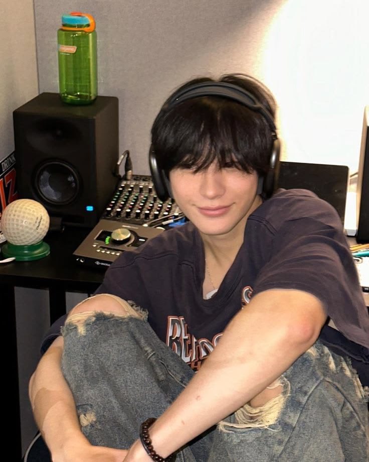 piproys_'s tweet photo. เซตเดบิ้วในตำนานโดนตกกันหมดใครเนี่ยยิ้มน่ารักจัง https://t.co/4RulZFwrPx
