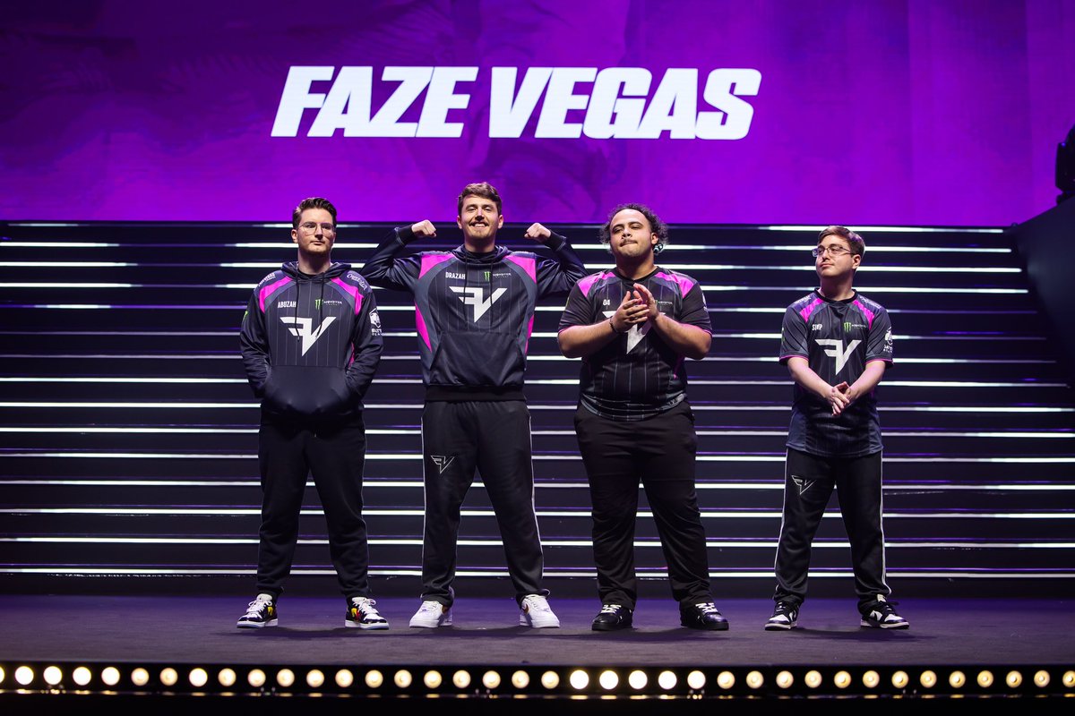 intelCDL's tweet photo. COD CHAMPS GRAND FINALS FOR FAZE https://t.co/vZdpmFAbc1