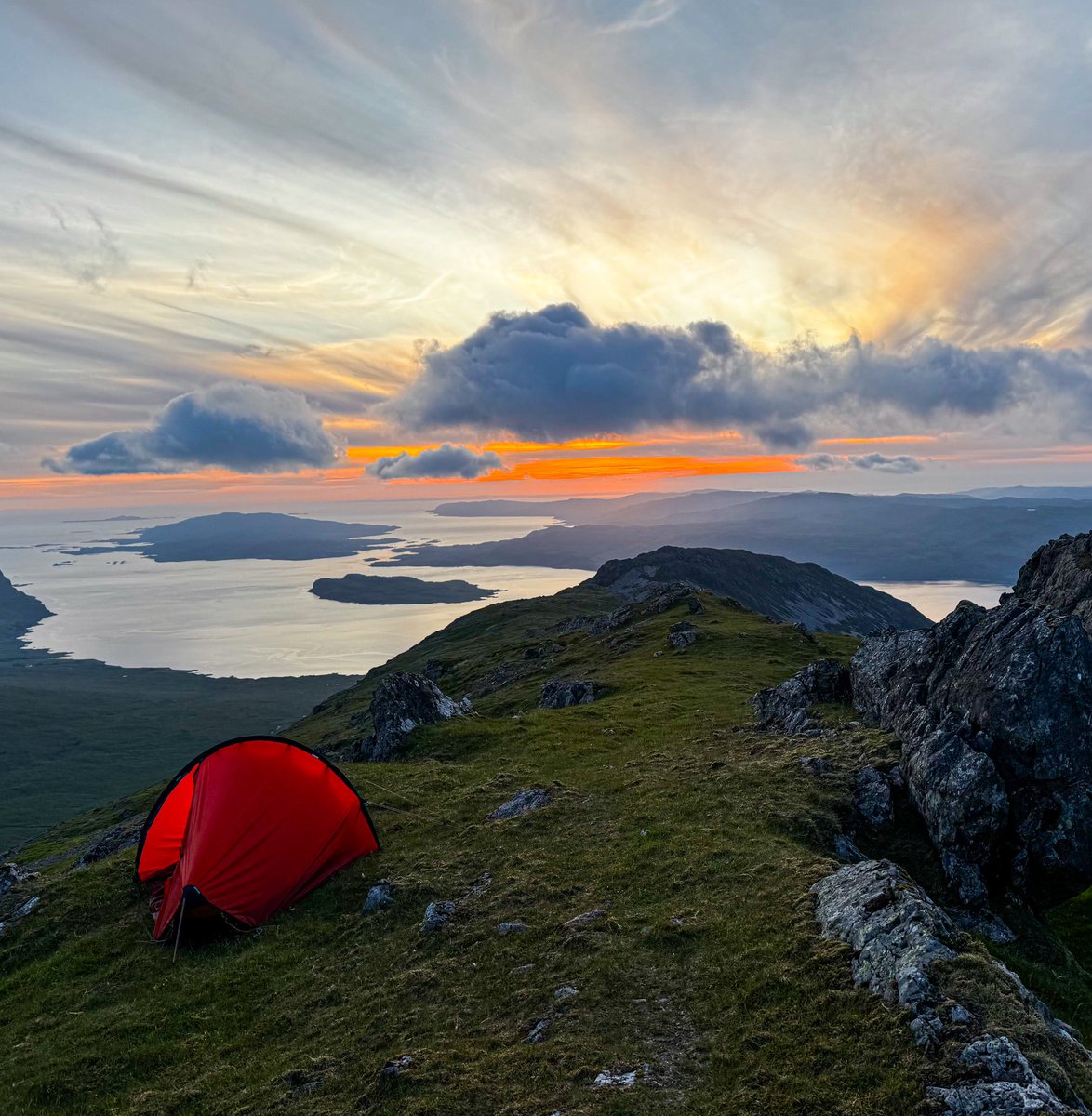 DAVIDMILES6's tweet photo. Camping high in the mountains of Mull, Scotland. https://t.co/ijhdFKsr4K