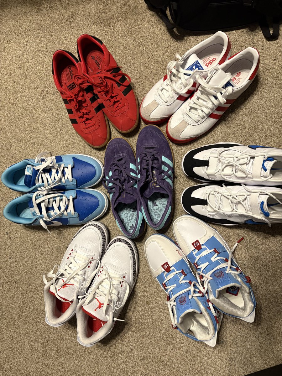 jdwhitaker1's tweet photo. Need to join the #KOTD discussion, but until I do, here is what I have worn from the end of June until now. https://t.co/9xAXpMMujh