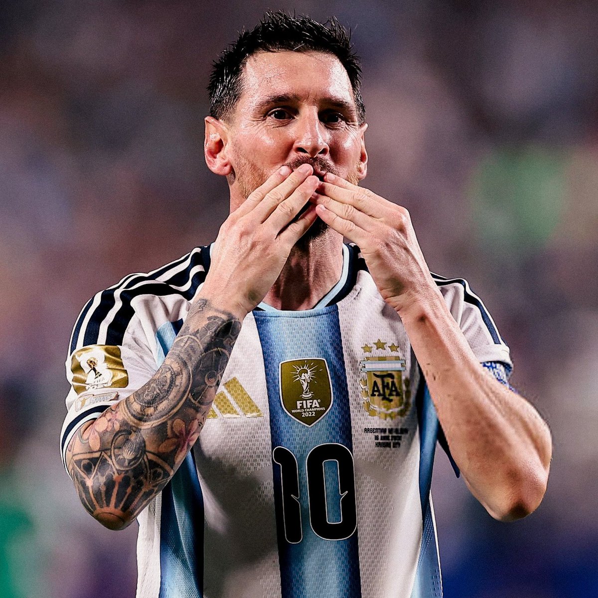 KalshiSports's tweet photo. NEW: Lionel Messi now has over a 50% chance to win the Ballon d’Or, via Kalshi:

59% — Lionel Messi
26% — Lamine Yamal
21% — Harry Kane

Who deserves it? https://t.co/70EZRXAXAd