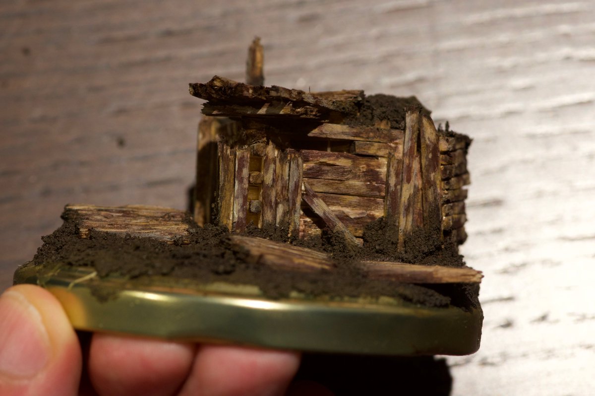 VonYansenn's tweet photo. One of these days I'll stop painting bases and finally go back to painting the minis that are supposed to go on them. https://t.co/BMUVYxWepo
