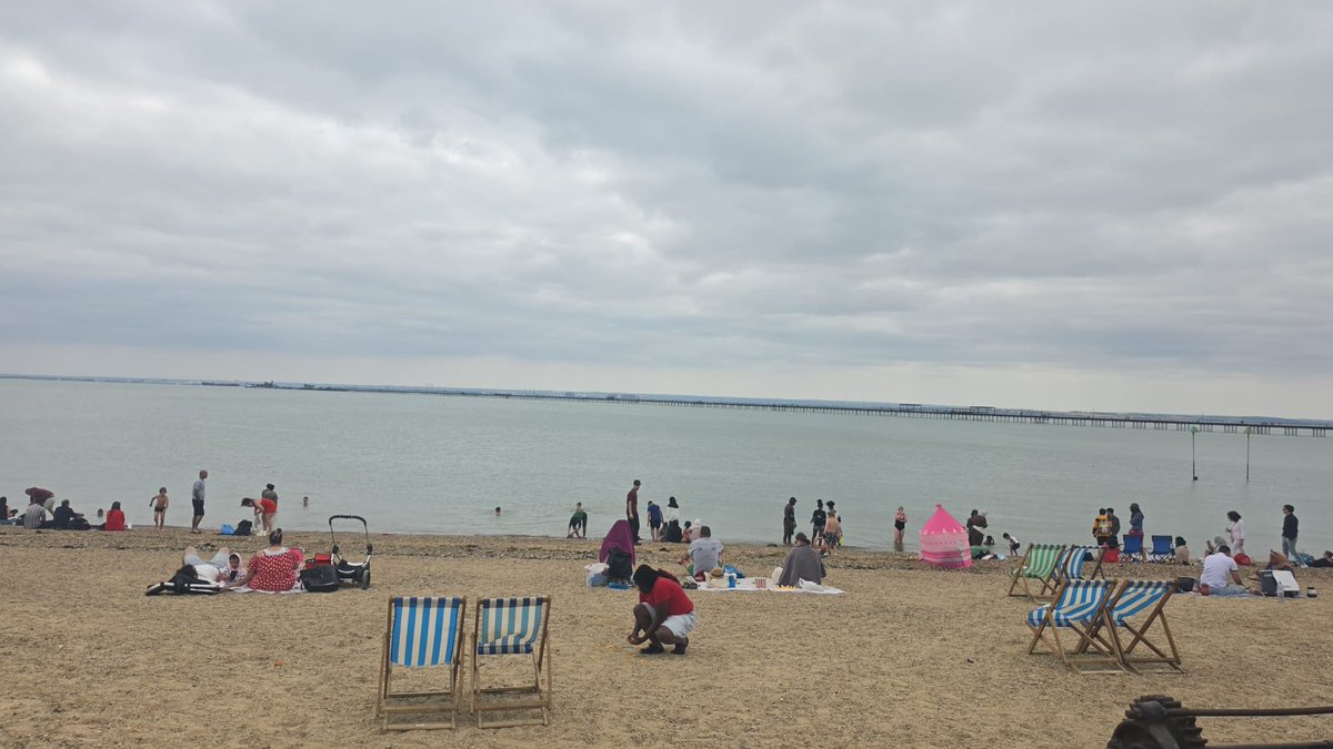 LearningClubCA's tweet photo. Southend-on-Sea Community Trip 🏖🌊☀️🍹🎢 https://t.co/A1ho3Bodx2