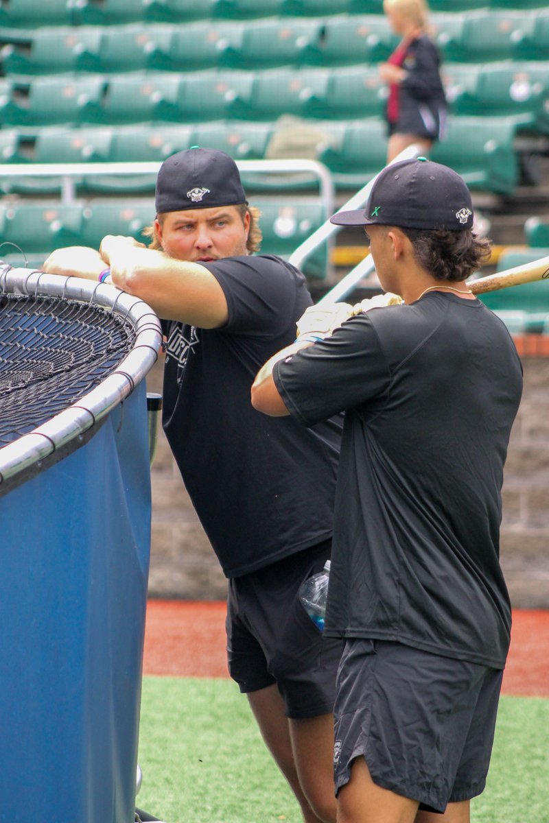 LumberKings's tweet photo. Double Trouble
#CrownedInClinton #BaseballIsBetter #LumberUp https://t.co/ic28NNyx3L