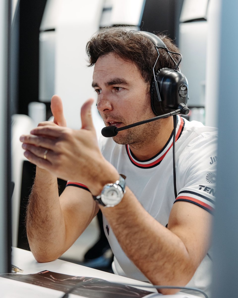 Cadillac_F1's tweet photo. Diving into the data 📊 https://t.co/xU9hCvKORp