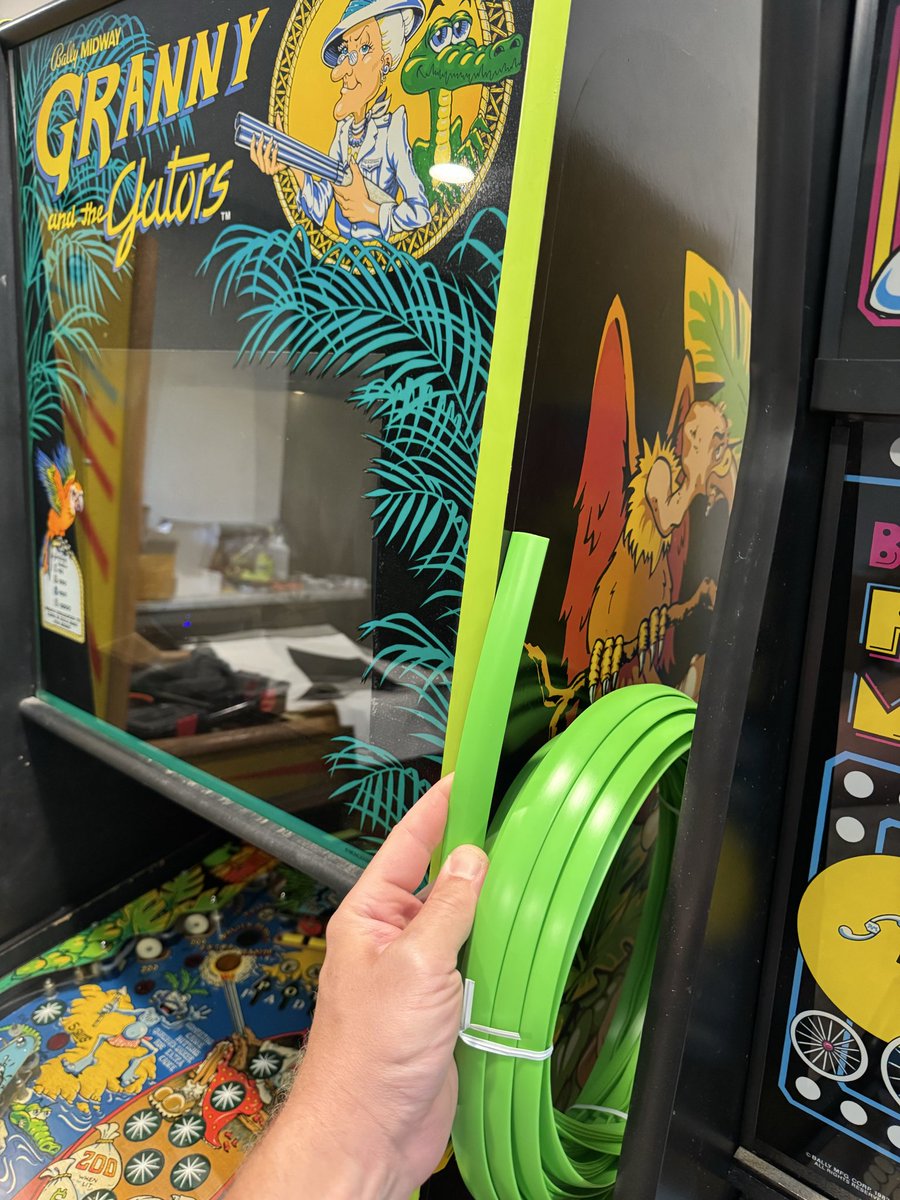 ThePinScientist's tweet photo. That’s going to look noice! What do you think?
#Pinball #PinballRestoration #PinballWizard #PinballLife #pinballmachine
Granny and the Gators (Bally Midway) https://t.co/wFOckli6fr