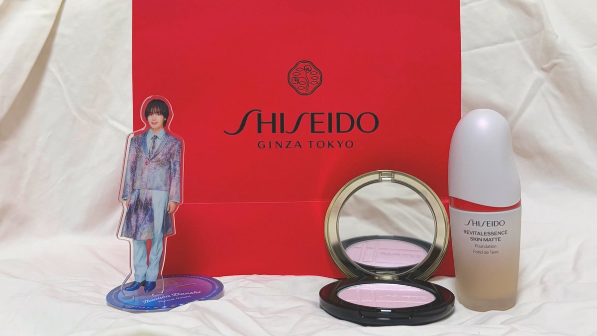 ryu_cheese's tweet photo. 流星くんがMAQUIA8月号で使ってた SHISEIDO エッセンス スキンスムース ファンデーション を購入🛍 カウンターのお姉さんがりゅちぇの顔もメイクもとても褒めてくれて嬉しかった😭 使い方も教えて貰ってサンプルもゲット！
また流星くんがお仕事できますように🌟

#SHISEIDO  #大西流星 #なにわ男子 https://t.co/dTRs92VFSE