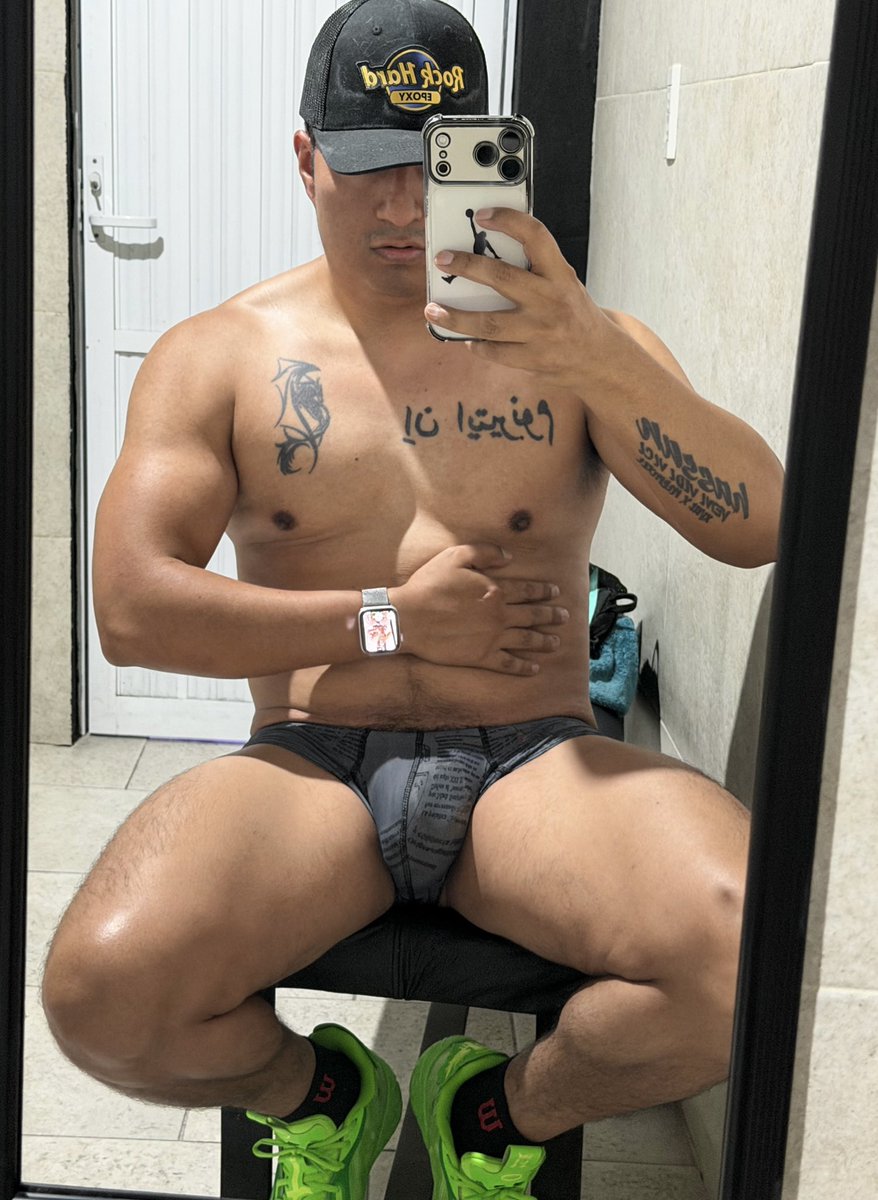 erik_drakko's tweet photo. Pon tu nariz en mi entrepierna 🥵 https://t.co/uZVDMlxNGP