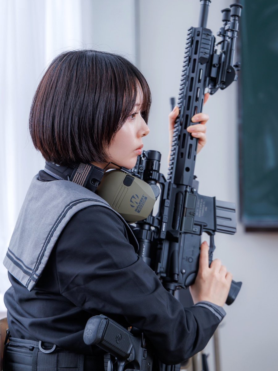 GUN GIRL🔫 銃 × 女子 □ 銃x 少女 □ Woman (@gun_girl_jp) / Posts / X