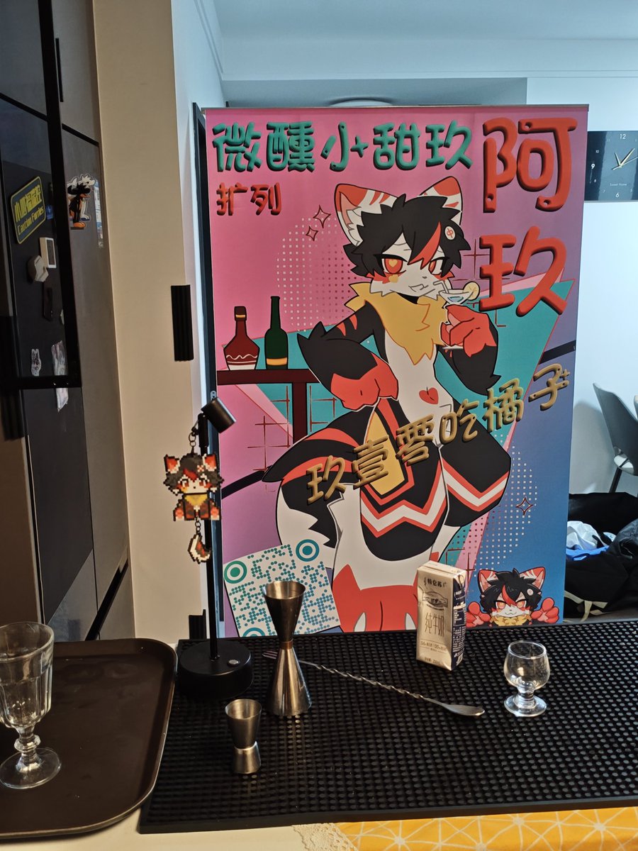 910r18r18's tweet photo. 蹲一个接常稿的画师，画一个等身坐姿的动作，设定是这样的，具体内容加我私聊，带例图和报价来 https://t.co/nRekoQoYwQ