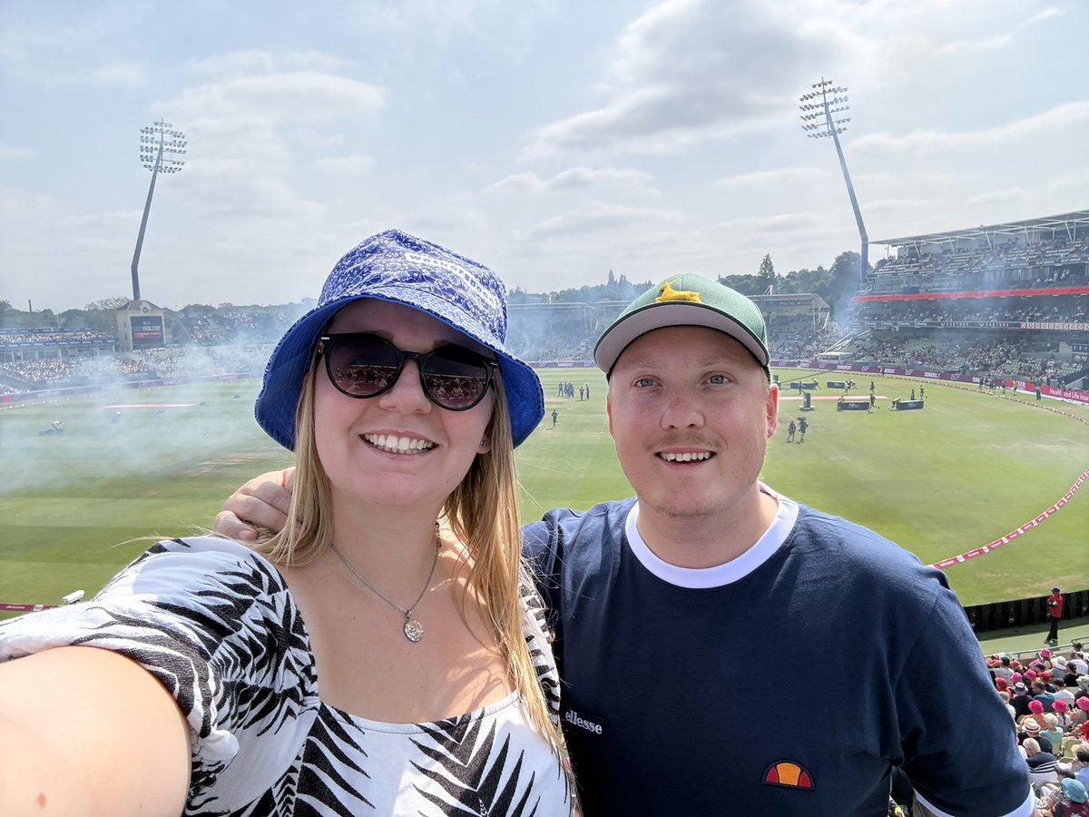 EmmaGroundGuide's tweet photo. Despite Notts losing their Semi Final we had a great day in Birmingham for @VitalityBlast Finals Day
Congratulations to Northamptonshire who win this years tournament in a final over thriller!
SHOE ARMY ๐
#T20 #T20Blast #FinalsDay https://t.co/pndSUXFZqj