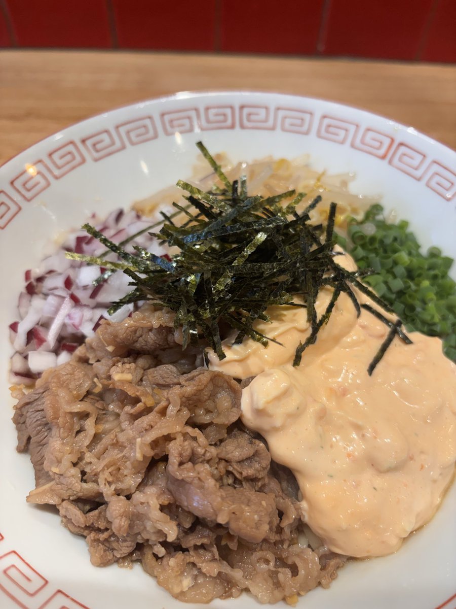 beyond0522's tweet photo. 麺屋YAMATO

7月19日  日曜

営業時間
11時30分〜14時30分
18時〜21時

『冷やし鯵煮干らぁ麺』

大盛　不可　お茶漬け用ご飯　200円

靍田限定は今こんな感じの
冷たいまぜそばを
試作してます！

明日も営業しますので

よろしくお願い致します！ https://t.co/hKJRwibIct