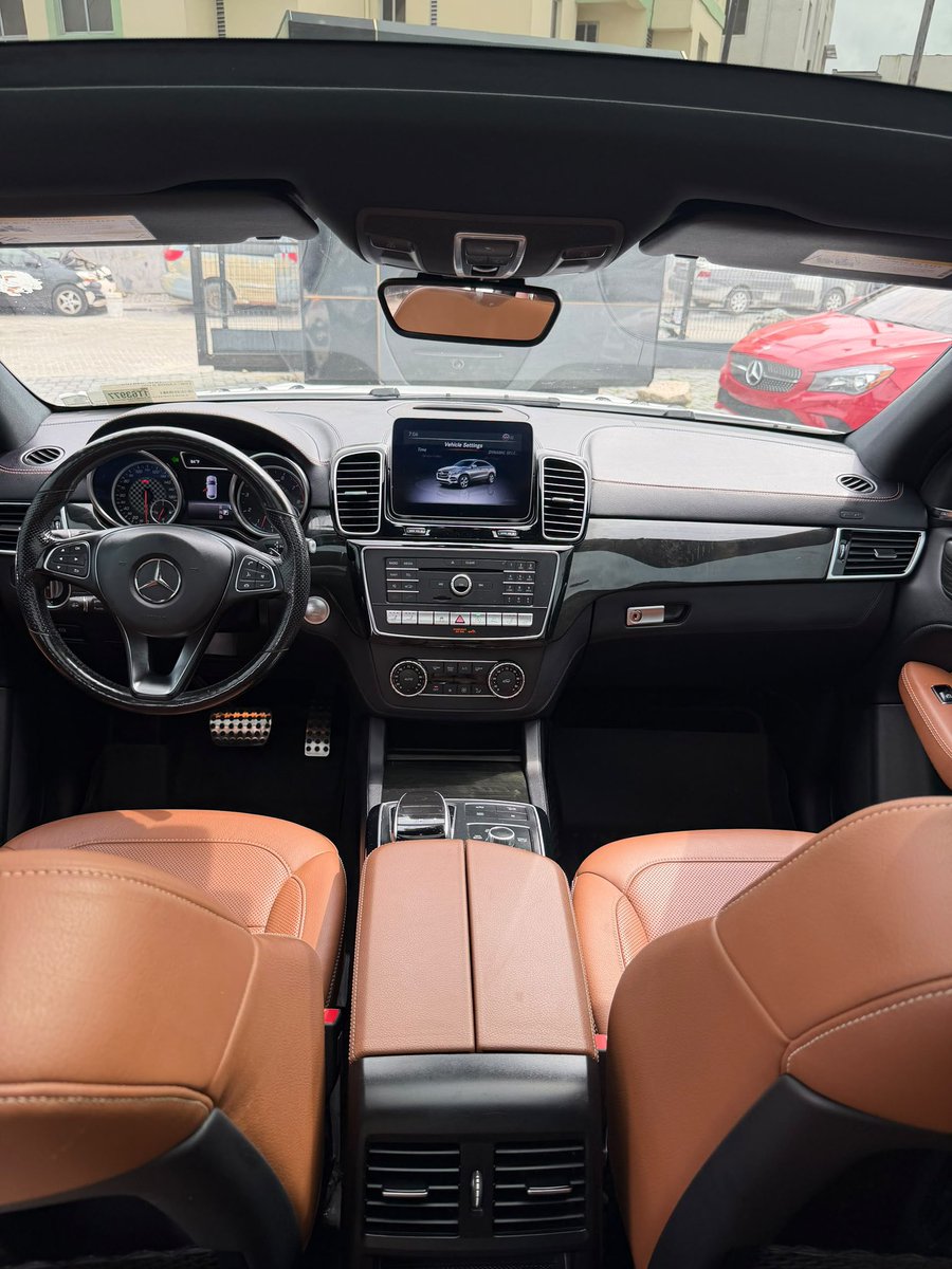 abeljesusstick's tweet photo. 2019 gle43 AMG 
₦62m only
#KasiBusinessWorkshop #lagos #fypシ゚viral #gle 
Follow on IG👇👇
https://t.co/FU1YPpW7Pl https://t.co/6nKZZcb7KJ