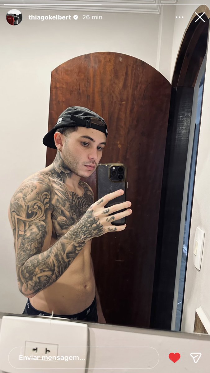 jhamaraolv's tweet photo. hiperfoco no Thiago ativado de novo https://t.co/JVsHdKZr6p
