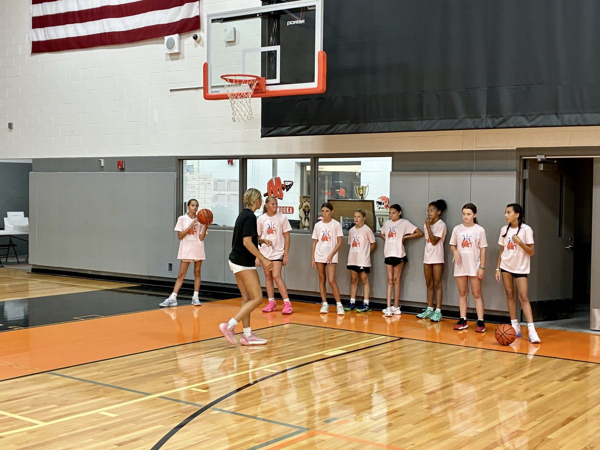 BrettHespell's tweet photo. Inaugural Minooka Feeder Basketball Girls Homegrown Camp

Such a GREAT group!!! https://t.co/dDGHAtSbGy