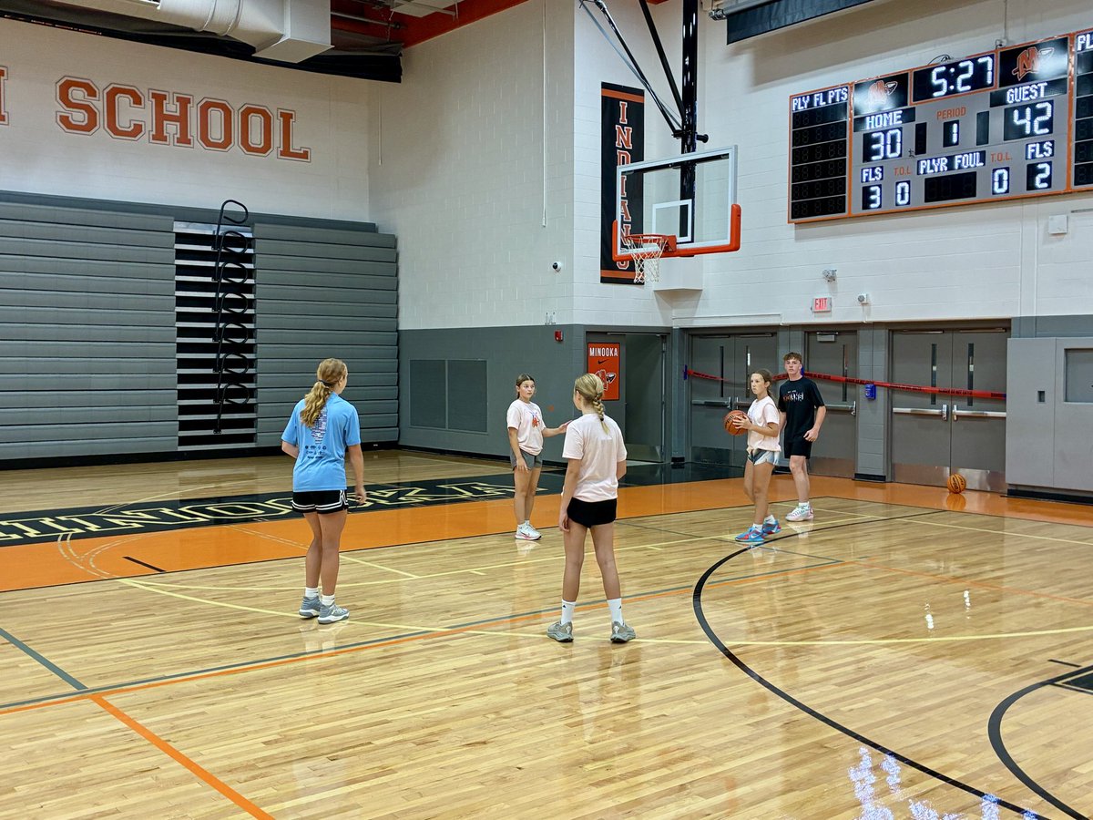 BrettHespell's tweet photo. Inaugural Minooka Feeder Basketball Girls Homegrown Camp

Such a GREAT group!!! https://t.co/dDGHAtSbGy