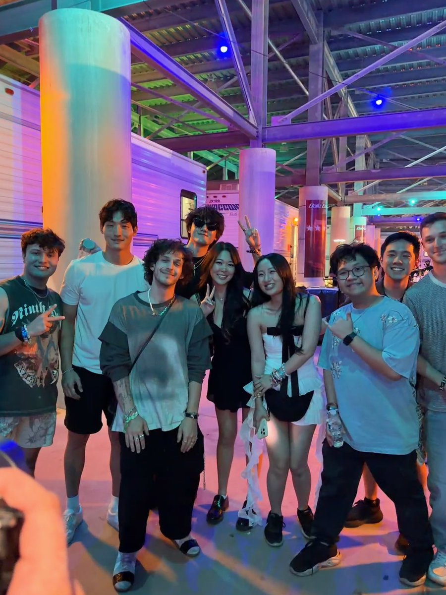 justinbanusing's tweet photo. one of the most surprising gtm motions for us @cloutedhq has been going to raves 

by being in the scene ourselves, we've met and learned from so many folks we wouldn't have been able to otherwise

plus, not having to spend on festival tickets is a W 😅 https://t.co/0oJ2Sd5yd0