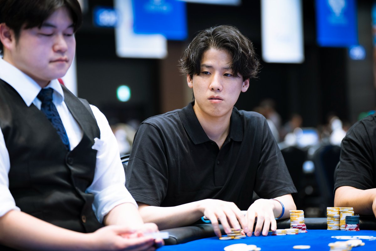 japanopenpoker's tweet photo. 【#43 NLH Mystery Bounty Sponsored by 日本トレカセンター】

6位 toku@様、7位 CHIHIRO様
8位 wado様、9位 Fuku@上振れ中！様

選手契約がオファーされます！
入賞おめでとうございます✨

#JOPT
#日本トレカセンター https://t.co/whFYISJaqN
