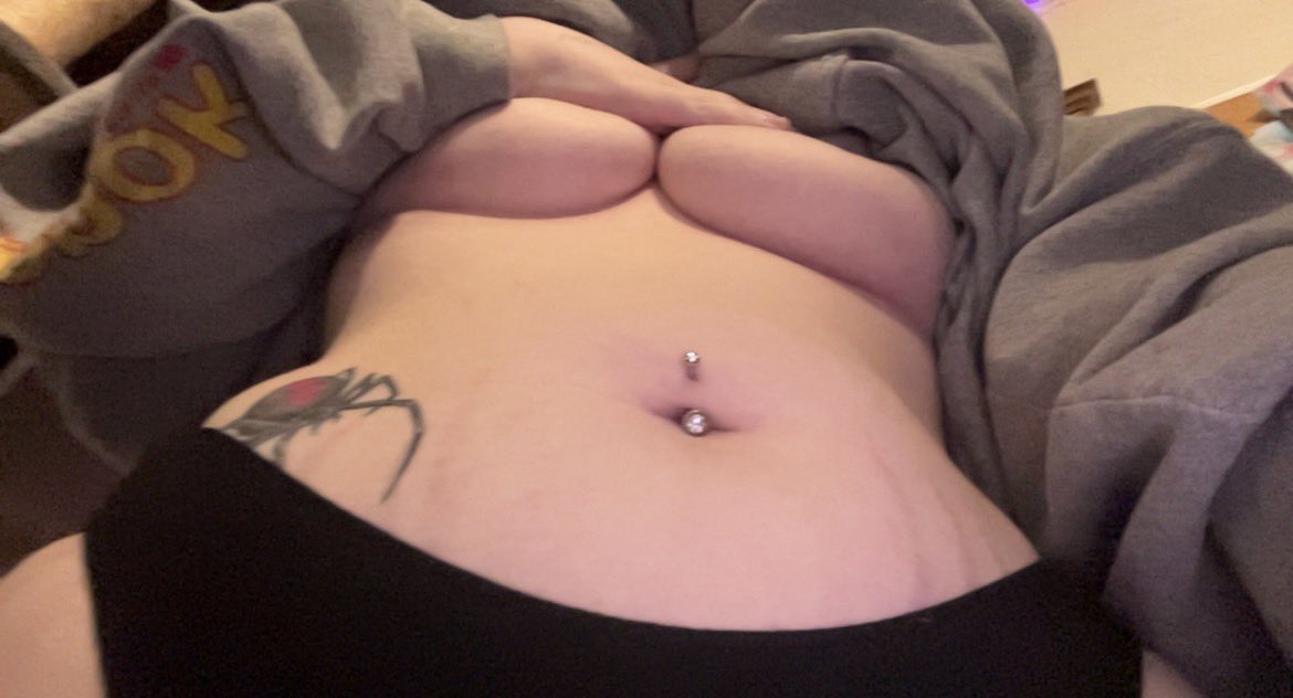 petalspage's tweet photo. are you gonna lick me up and down or am i just gonna stand here staring >_<? https://t.co/vl4u1IyJAR