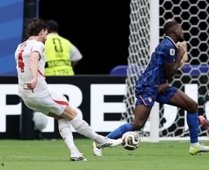 LFC_Joseph11's tweet photo. Ibrahima Konate no look defending 😭 https://t.co/9l4h1dyp6r