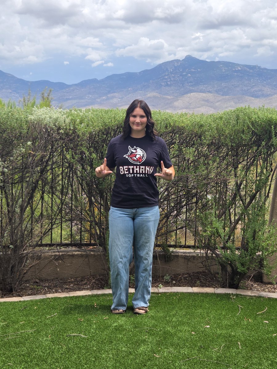 AddisonRogers27's tweet photo. @BLCvikings @BLCWSoftball  @AJP_77_ @lrvlza @loriburkhart @ExtraInningSB @AZinthecircle @IHartFastpitch 

I am beyond excited to announce that my college search is over and  I have verbally committed to @BLCWSoftball in Mankato, MN! All my thank you's are attached. 😀 https://t.co/Dyhd7yrkvn