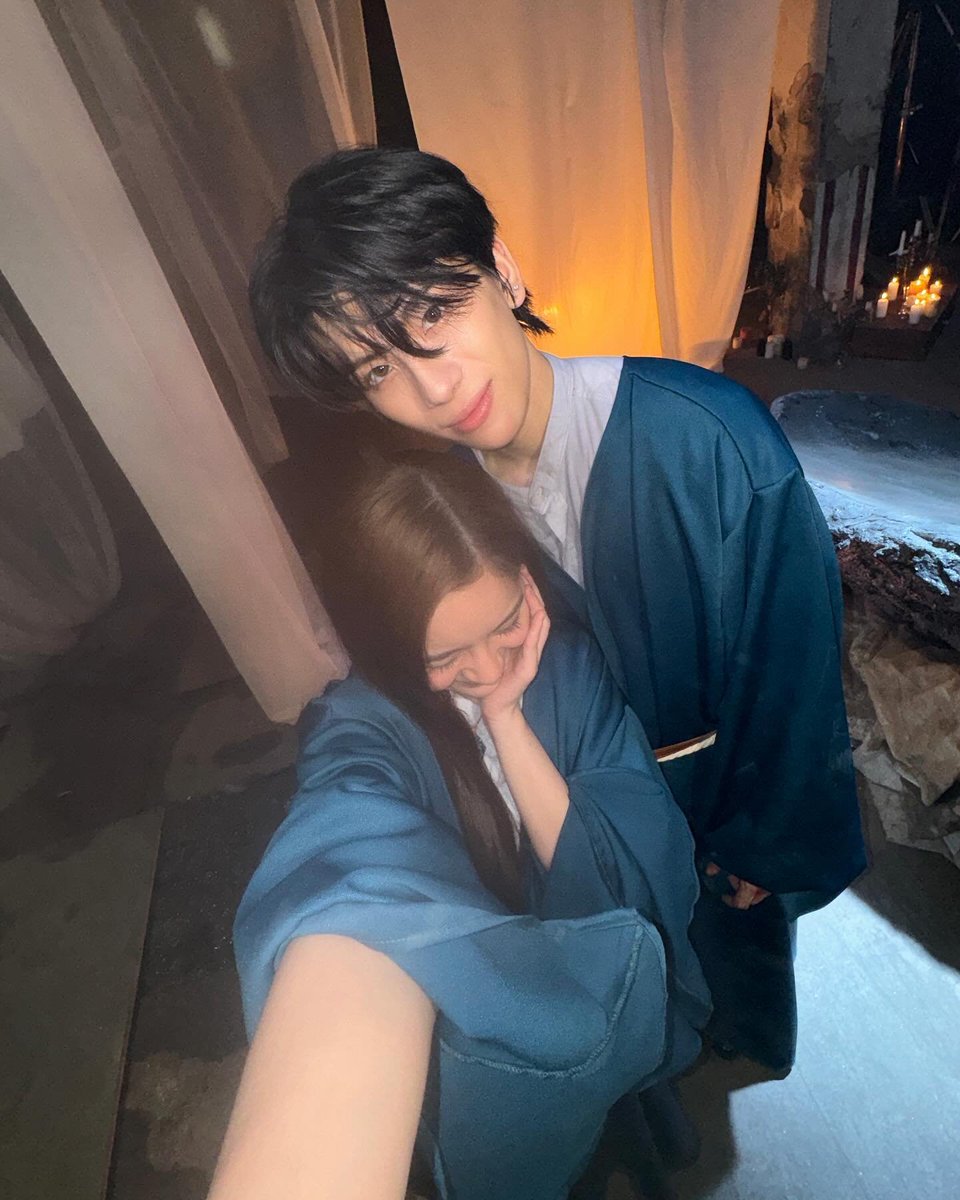 Viewpriim's tweet photo. Tava vendo aqui e vi que o Tytan voltou pra gmmtv, será que no bbfanfest 2027 teremos ViewMim performando "My Soulmate is meteor"? Já que a Mim é a protagonista do MV 🤭

#mimrattanawadee #Tytanteepprasan https://t.co/Ds6PeavwuH