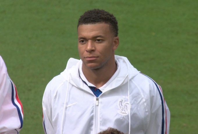 CFCjay_0's tweet photo. This face doesn’t look like who came to win https://t.co/pc1CUsGm6b
