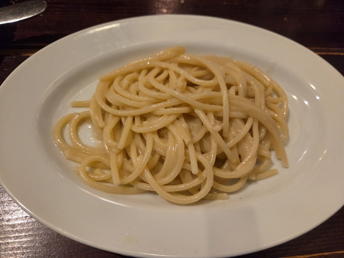 Jack5409271's tweet photo. BACCO@関内

レバーペーストが超絶美味しくもう再訪問してしまった🤣🥂
アンチョビ・レモンバターのしゅぱげっていも最高でした😋🍝

ご馳走さまでした🙏 https://t.co/PmZ4LkhJJ5